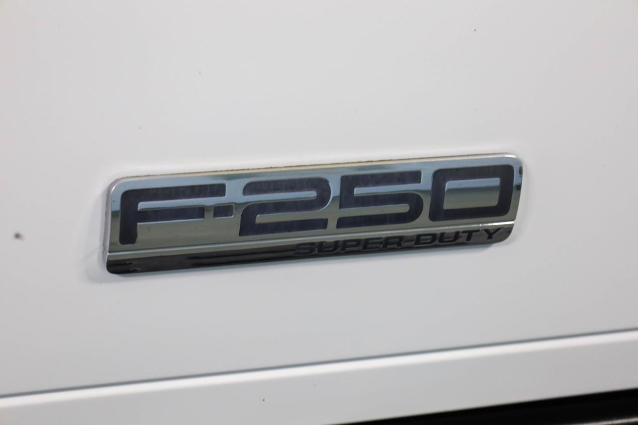 Ford Super Duty F-250 2WD Crew Cab 156" King Ranch 2007