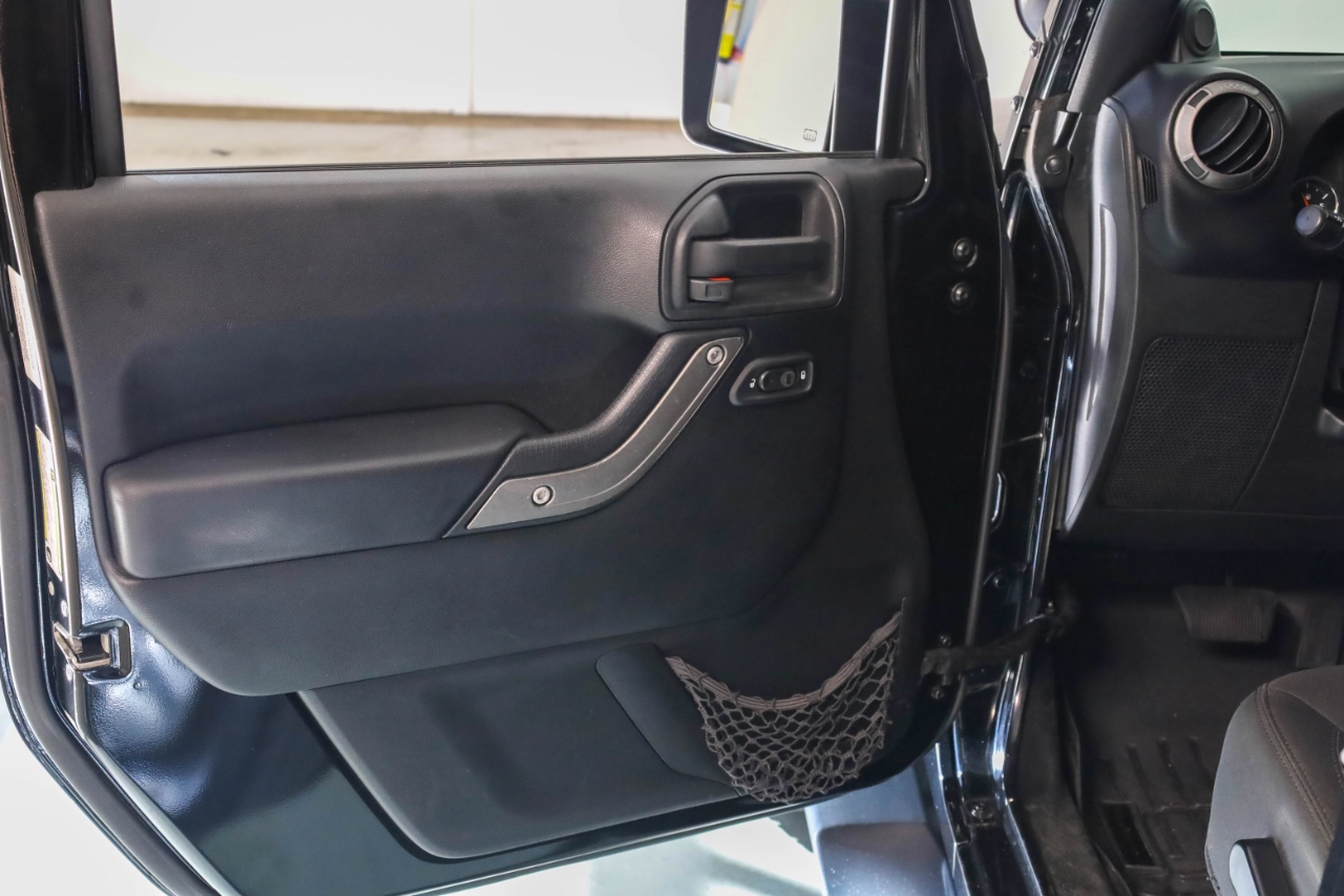 Jeep Wrangler 4WD 2dr Sport 2014 Jeep Wrangler 4WD 2dr Sport 2014