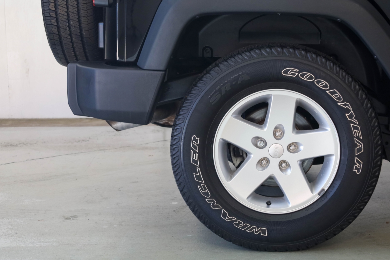 Jeep Wrangler 4WD 2dr Sport 2014