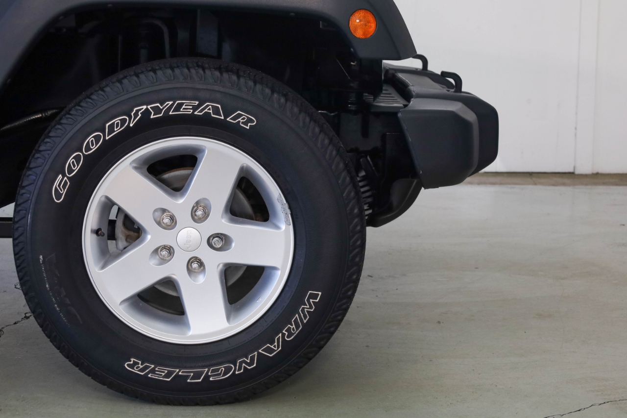 Jeep Wrangler 4WD 2dr Sport 2014