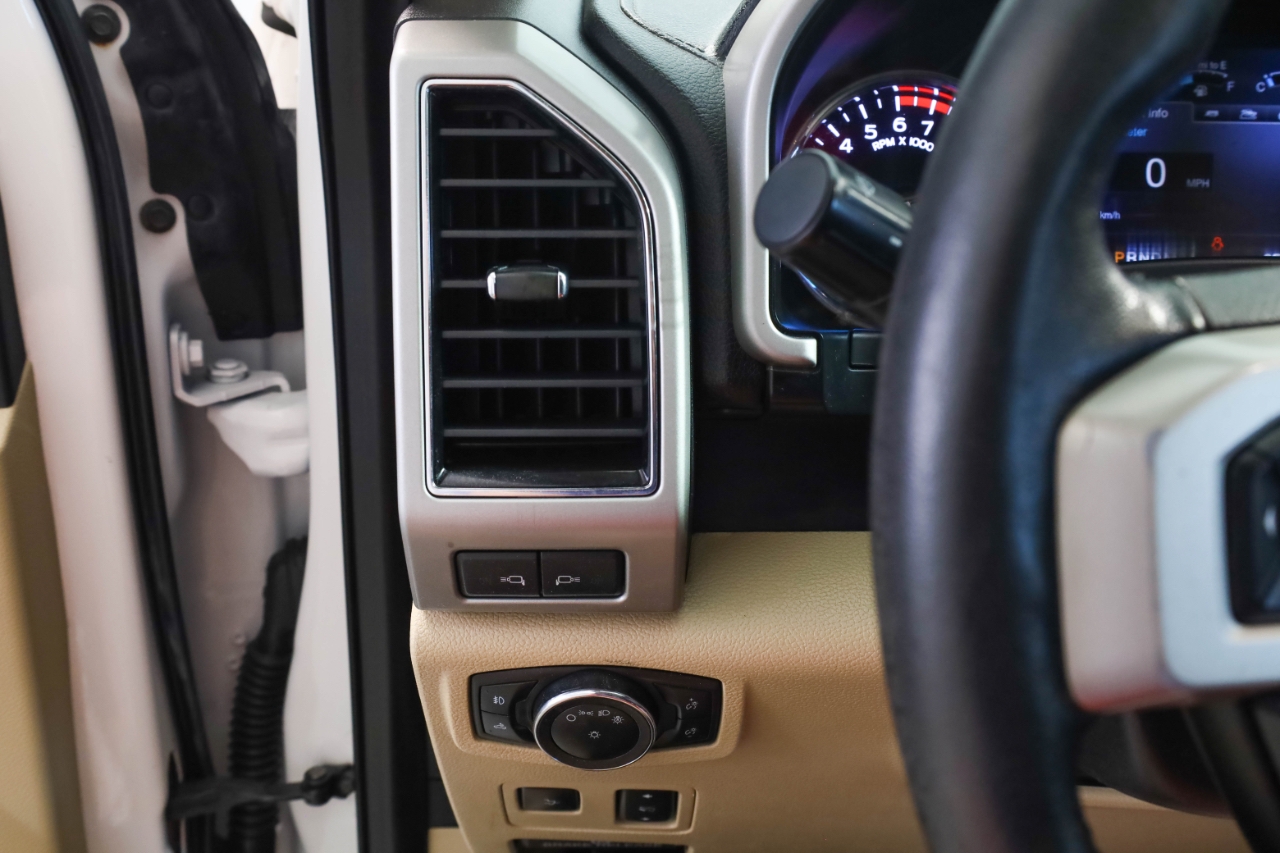 Ford Super Duty F-250 SRW King Ranch 4WD Crew Cab 8' Box 2019