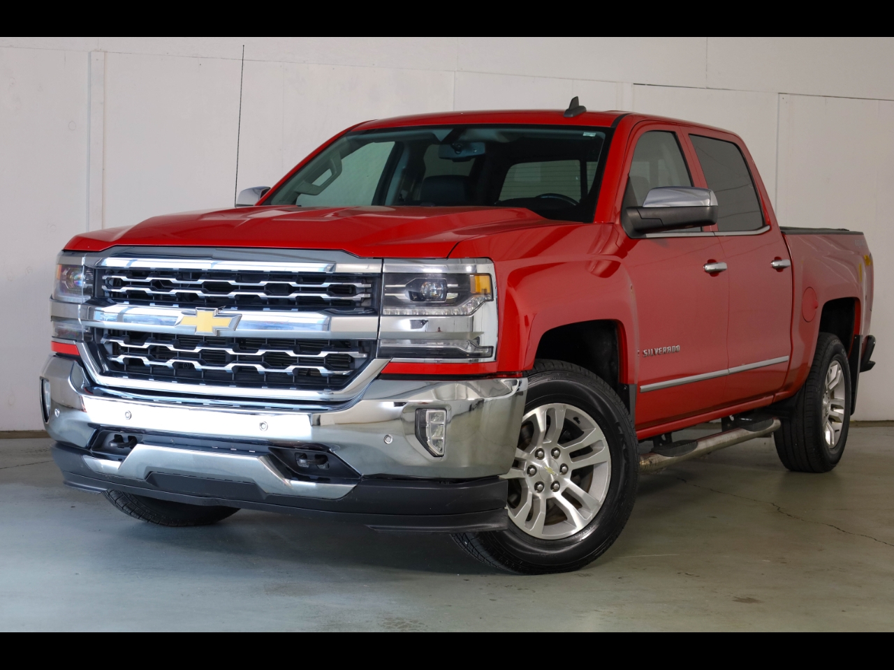 2017 Chevrolet Silverado 1500 4WD Crew Cab 143.5" LTZ w/1LZ