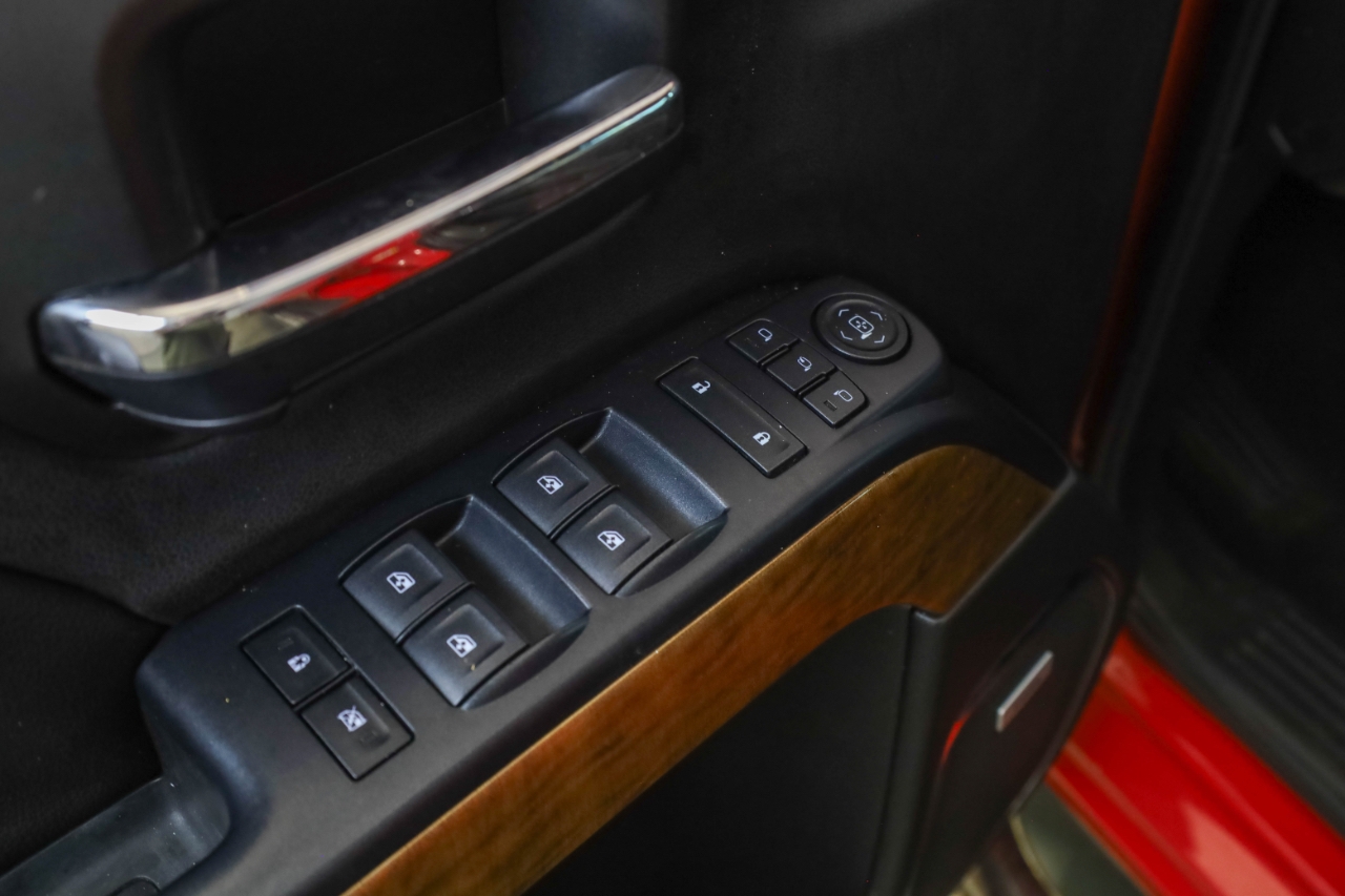 Chevrolet Silverado 1500 4WD Crew Cab 143.5" LTZ w/1LZ 2017