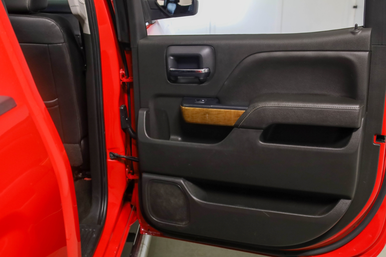 Chevrolet Silverado 1500 4WD Crew Cab 143.5" LTZ w/1LZ 2017