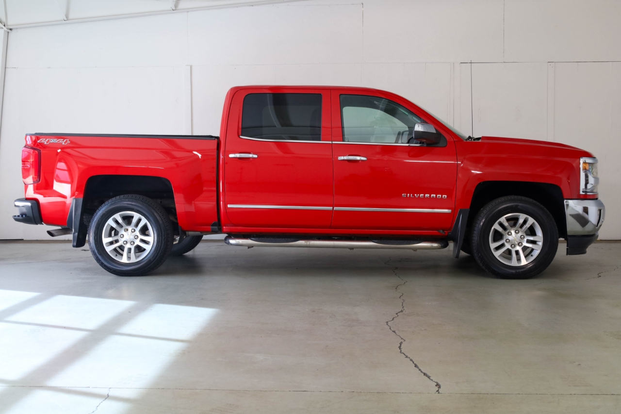 Chevrolet Silverado 1500 4WD Crew Cab 143.5" LTZ w/1LZ 2017