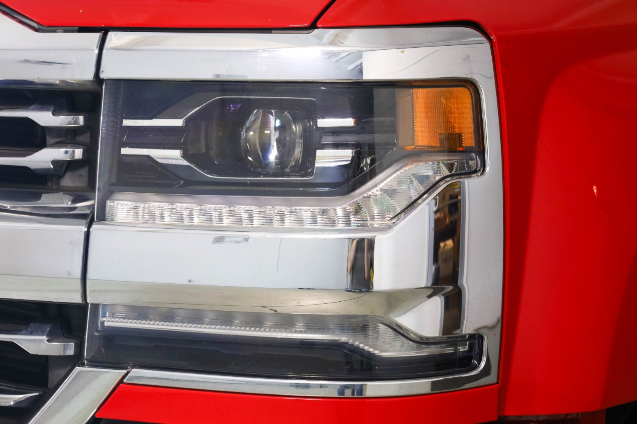 Chevrolet Silverado 1500 4WD Crew Cab 143.5" LTZ w/1LZ 2017