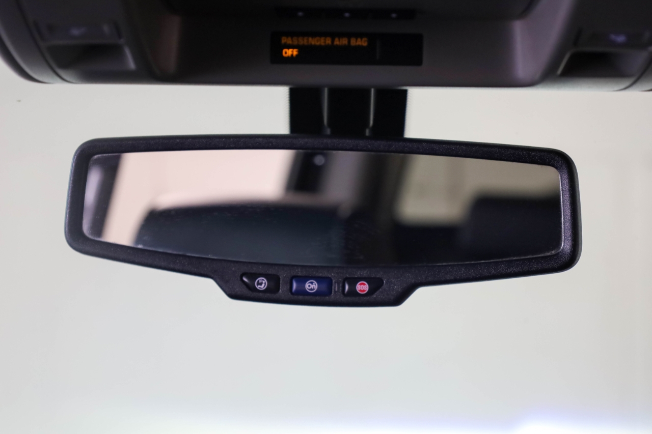 Chevrolet Silverado 1500 4WD Crew Cab 143.5" LTZ w/1LZ 2017