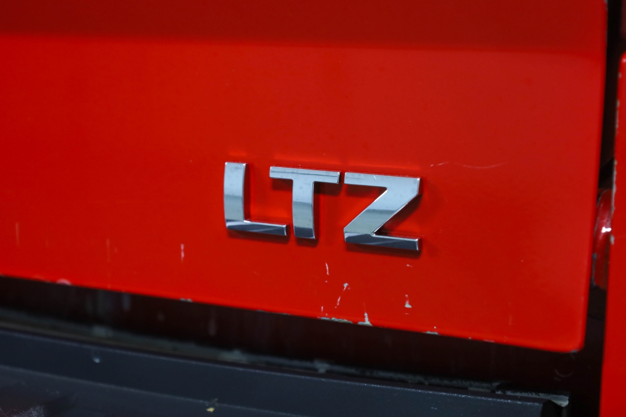 Chevrolet Silverado 1500 4WD Crew Cab 143.5" LTZ w/1LZ 2017