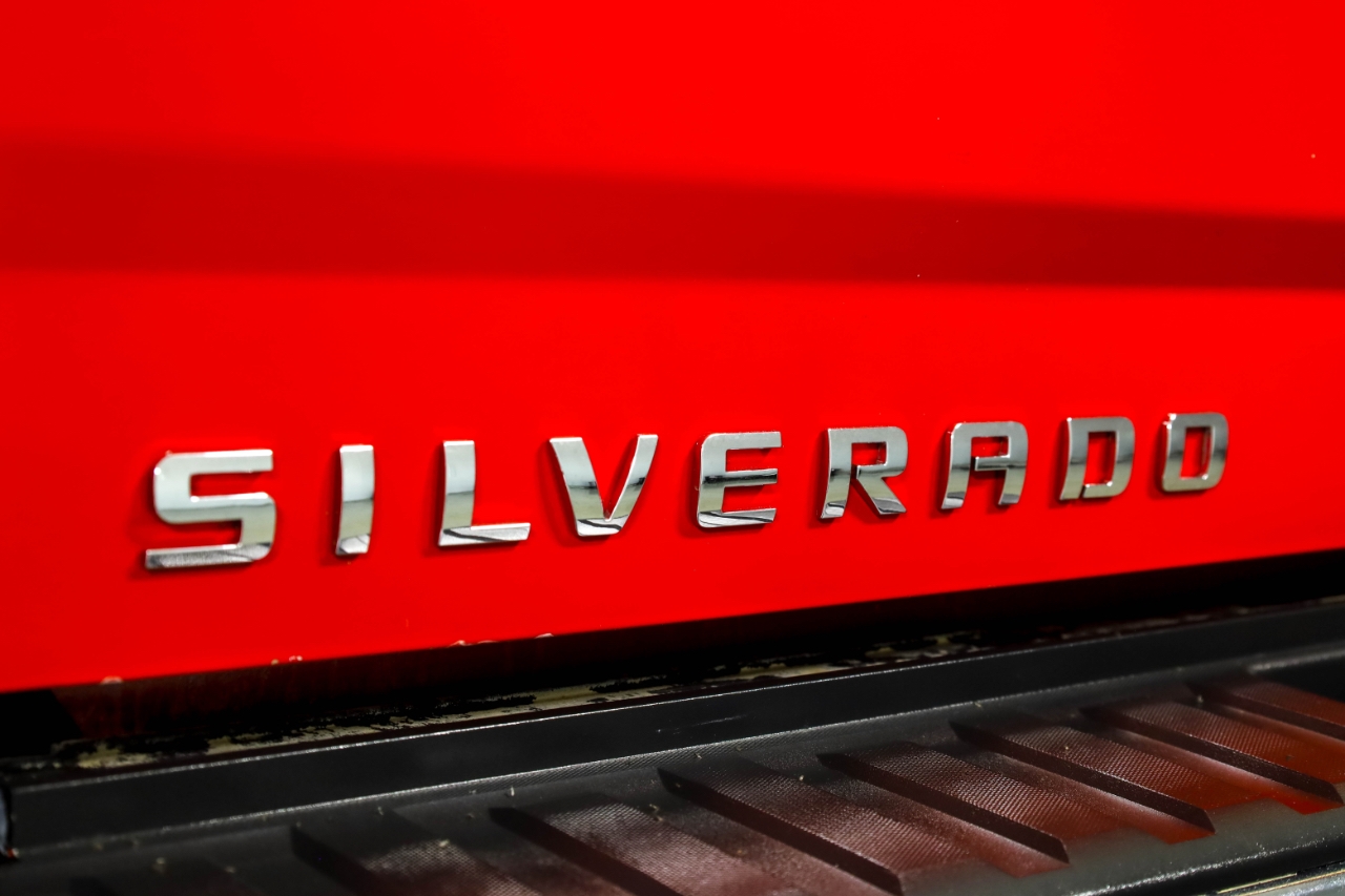 Chevrolet Silverado 1500 4WD Crew Cab 143.5" LTZ w/1LZ 2017