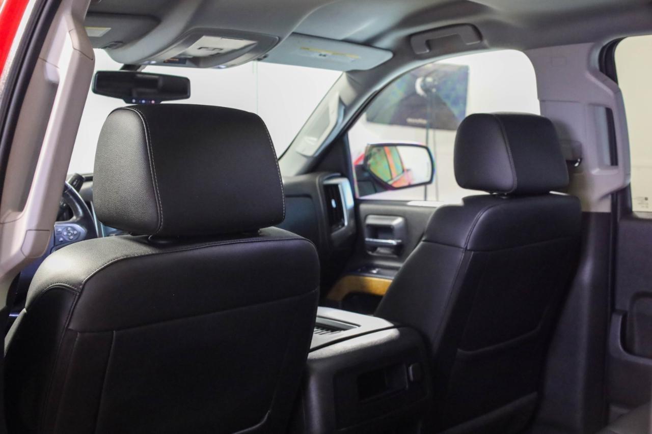 Chevrolet Silverado 1500 4WD Crew Cab 143.5" LTZ w/1LZ 2017