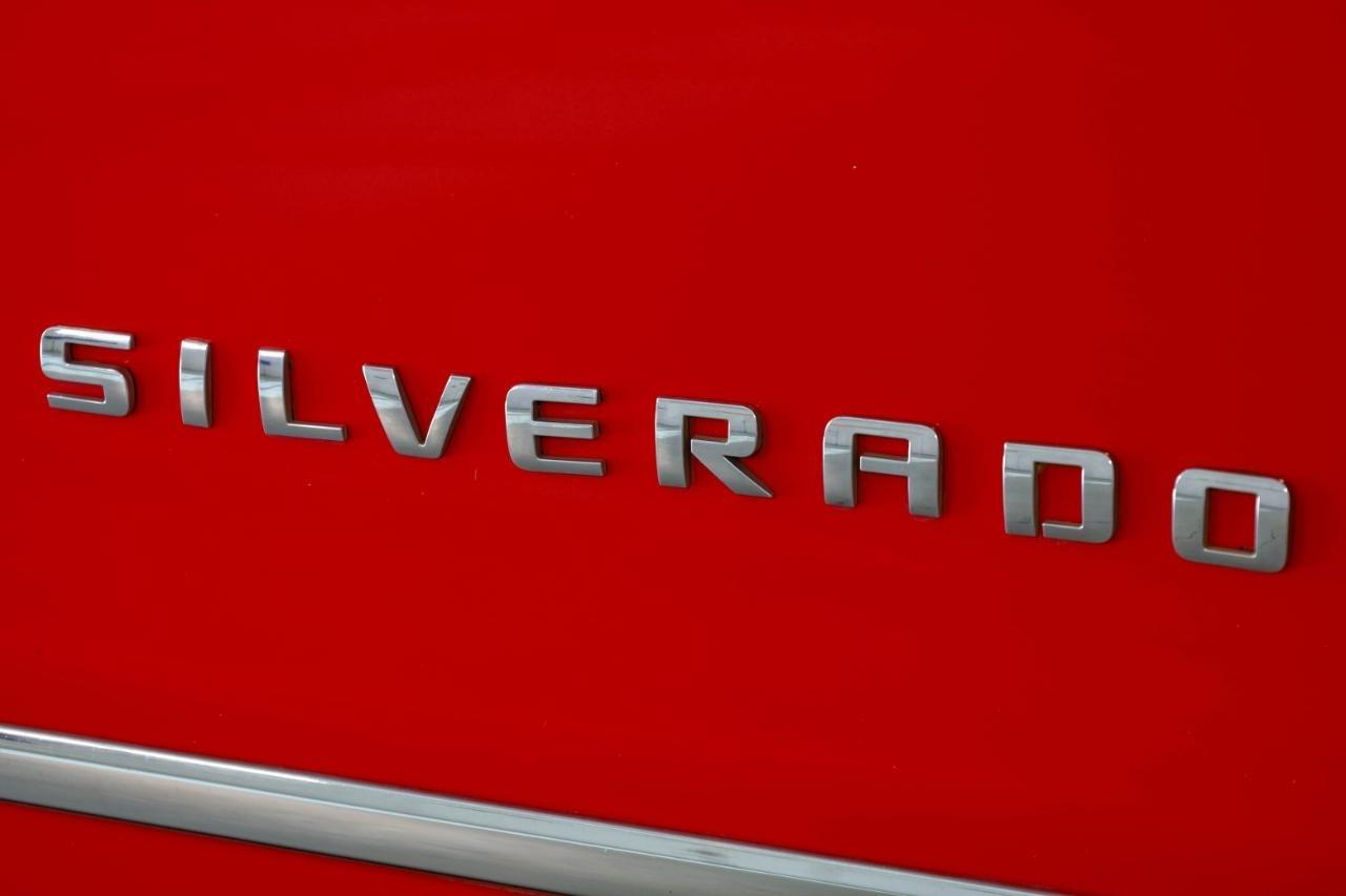 Chevrolet Silverado 1500 4WD Crew Cab 143.5" LTZ w/1LZ 2017