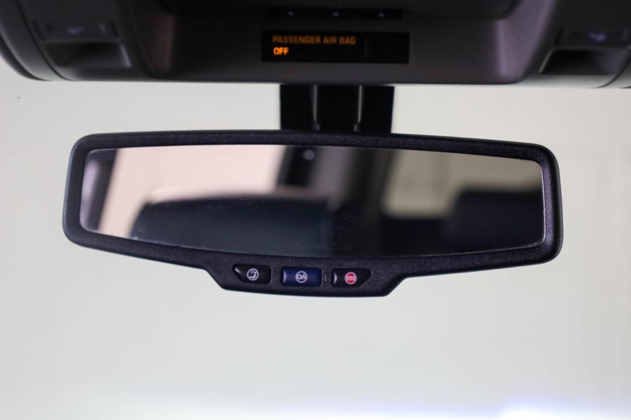 Chevrolet Silverado 1500 4WD Crew Cab 143.5" LTZ w/1LZ 2017