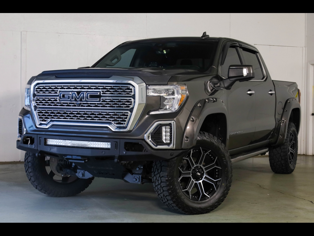 2019 GMC Sierra 1500 4WD Crew Cab 147" Denali