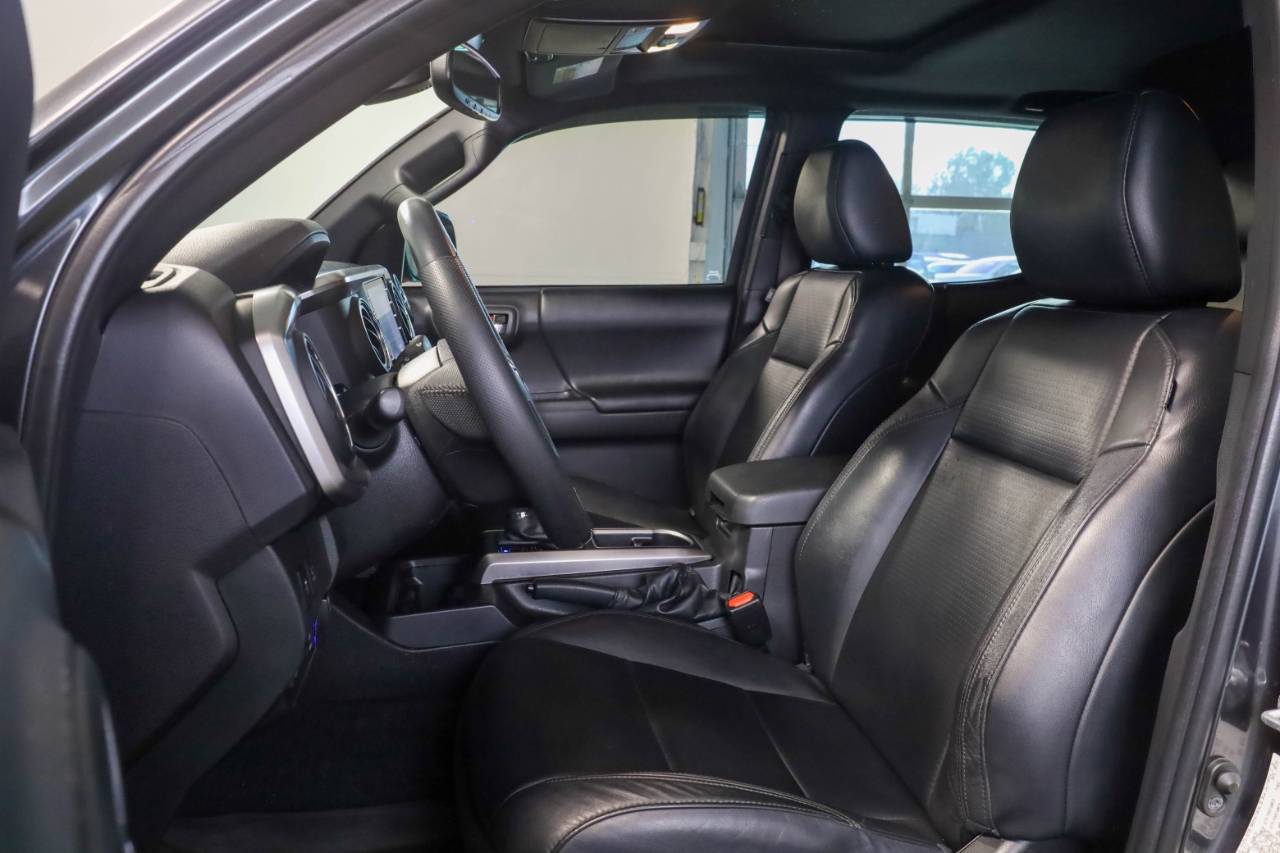 Toyota Tacoma 4WD Limited Double Cab 5' Bed V6 AT (Natl) 2023