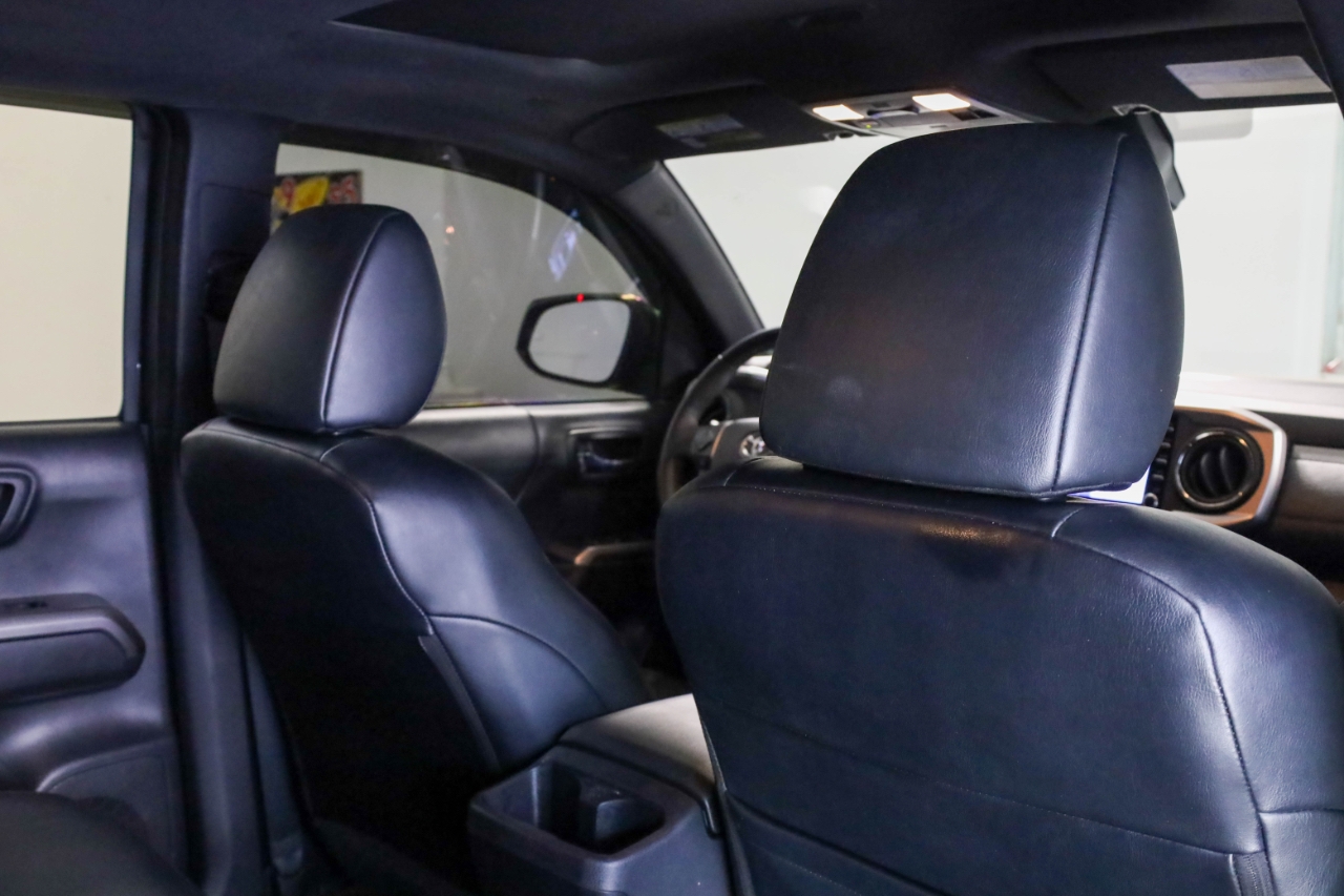 Toyota Tacoma 4WD Limited Double Cab 5' Bed V6 AT (Natl) 2023