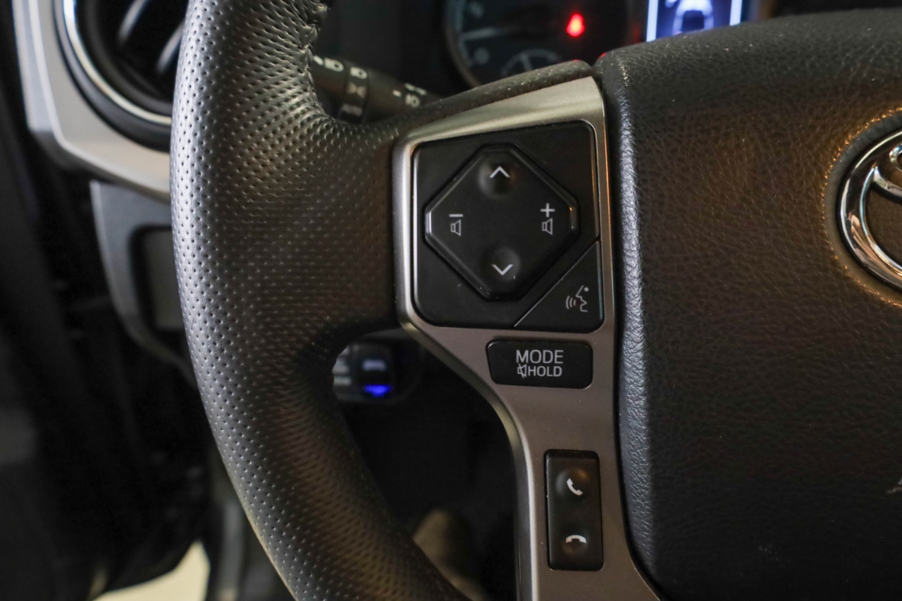 Toyota Tacoma 4WD Limited Double Cab 5' Bed V6 AT (Natl) 2023