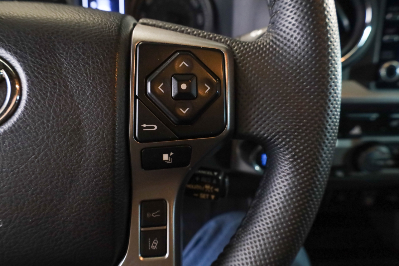 Toyota Tacoma 4WD Limited Double Cab 5' Bed V6 AT (Natl) 2023