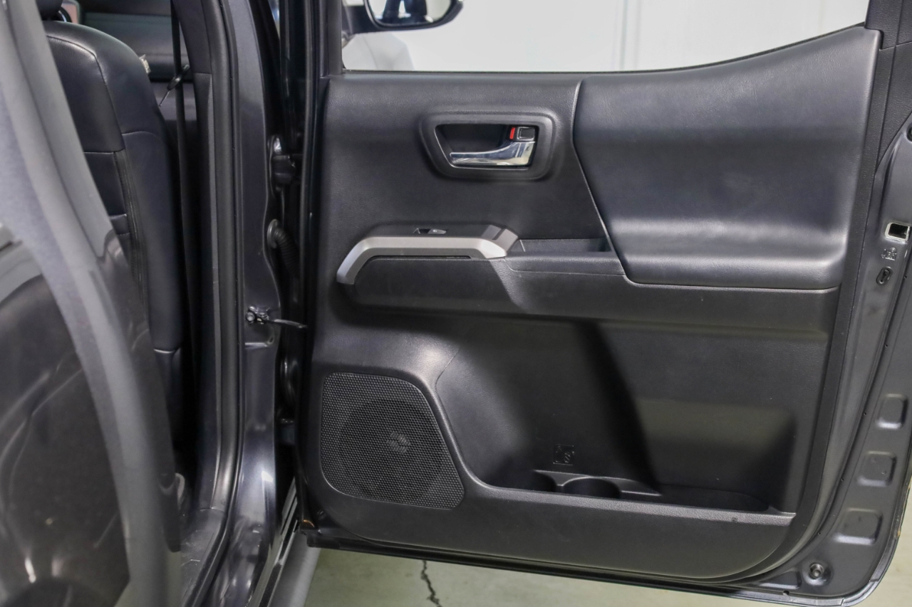 Toyota Tacoma 4WD Limited Double Cab 5' Bed V6 AT (Natl) 2023