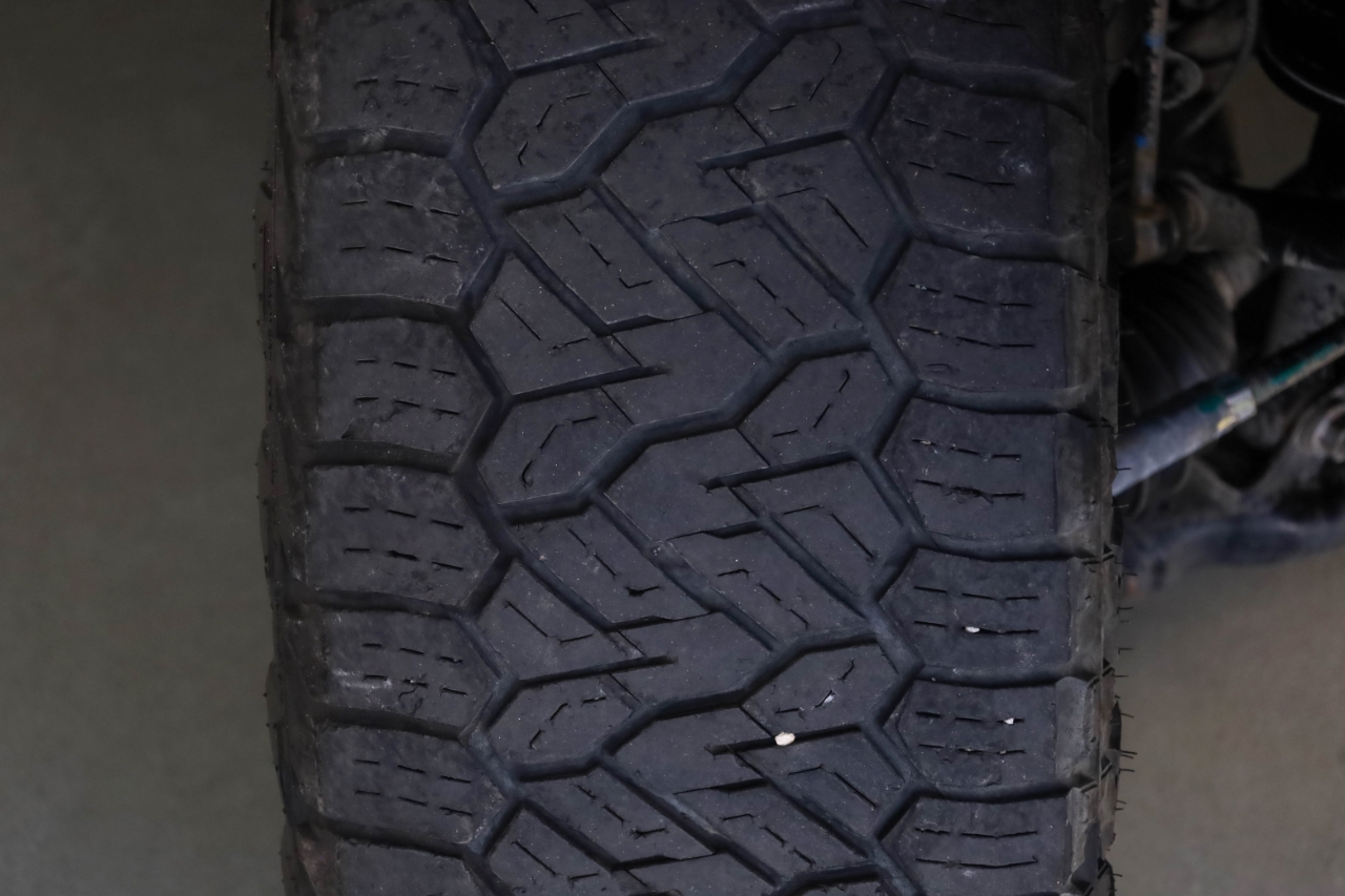 Toyota Tacoma 4WD Limited Double Cab 5' Bed V6 AT (Natl) 2023