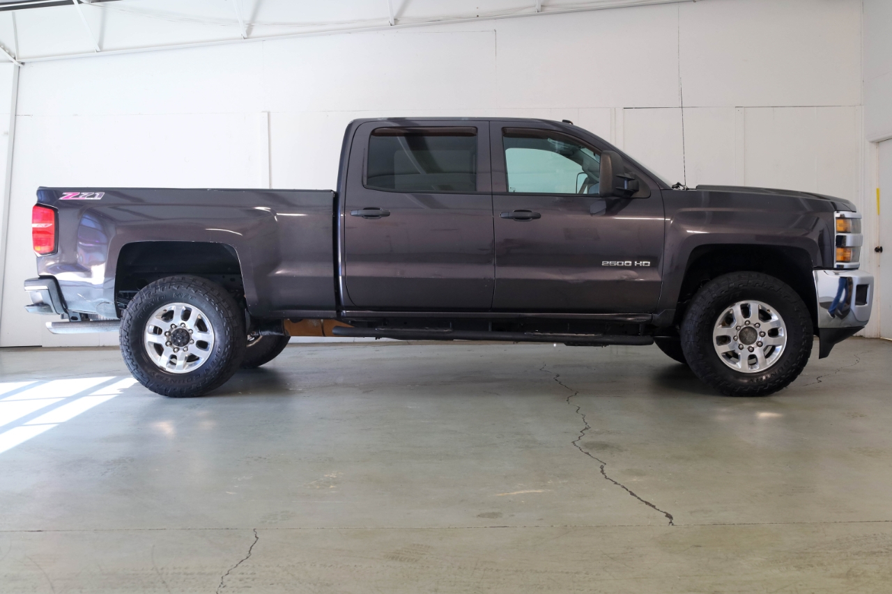 Chevrolet Silverado 2500HD 4WD Crew Cab 153.7" LT 2015 Chevrolet Silverado 2500HD 4WD Crew Cab 153.7" LT 2015