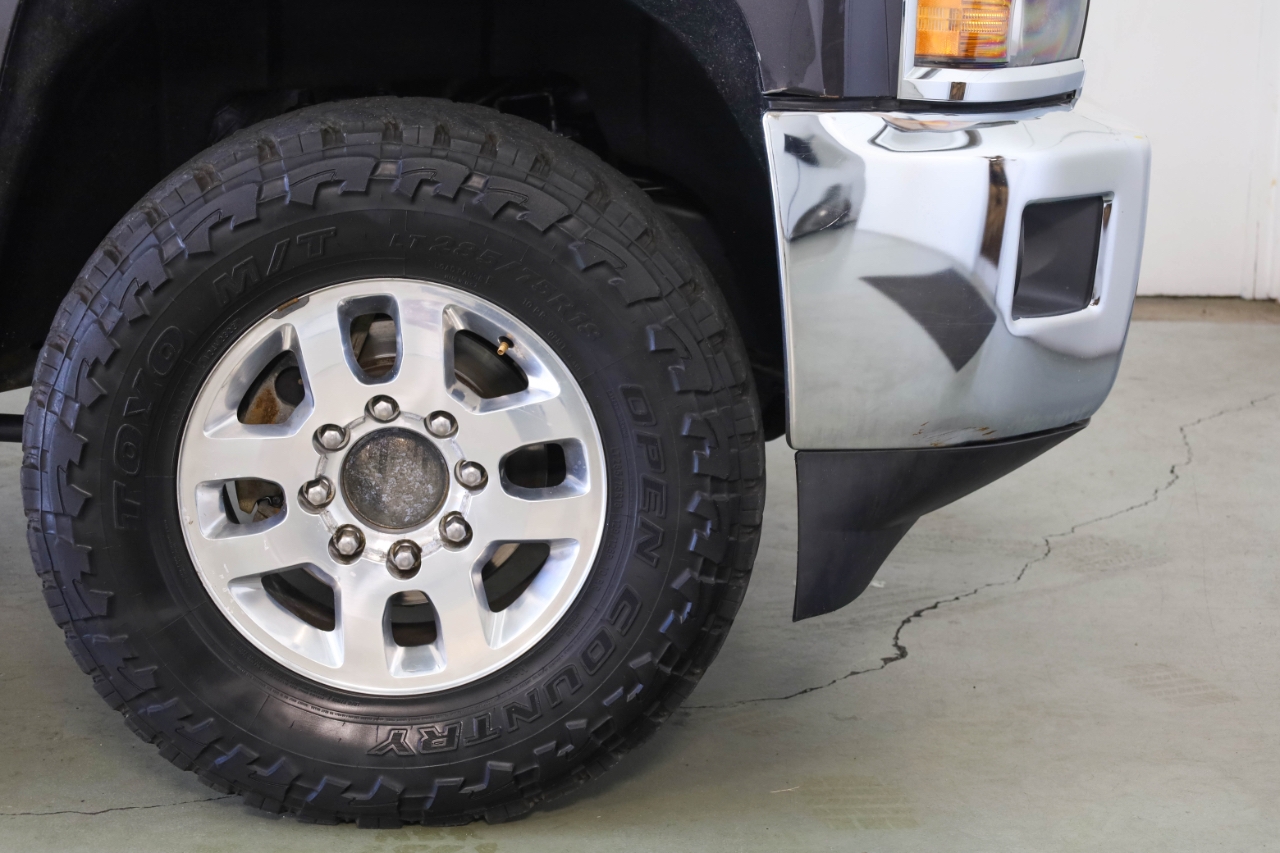 Chevrolet Silverado 2500HD 4WD Crew Cab 153.7" LT 2015 Chevrolet Silverado 2500HD 4WD Crew Cab 153.7" LT 2015