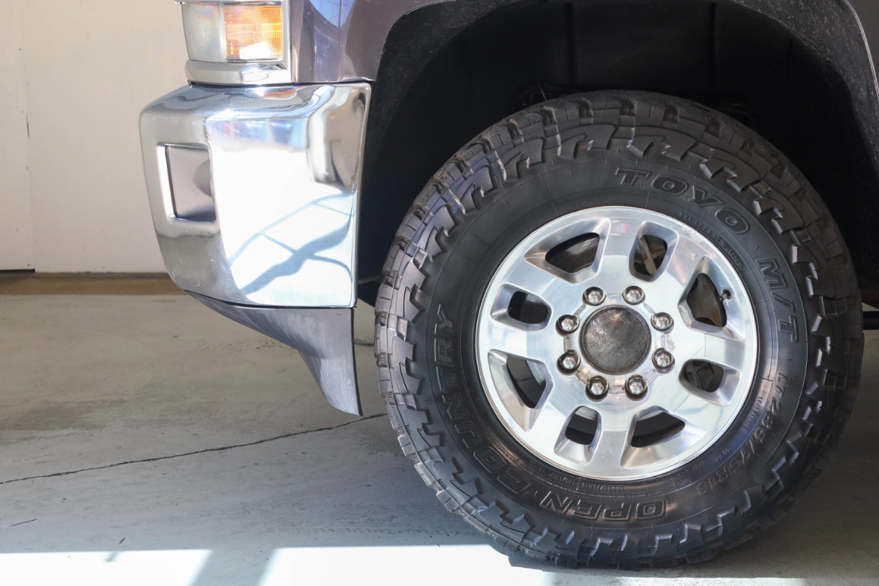 Chevrolet Silverado 2500HD 4WD Crew Cab 153.7" LT 2015 Chevrolet Silverado 2500HD 4WD Crew Cab 153.7" LT 2015