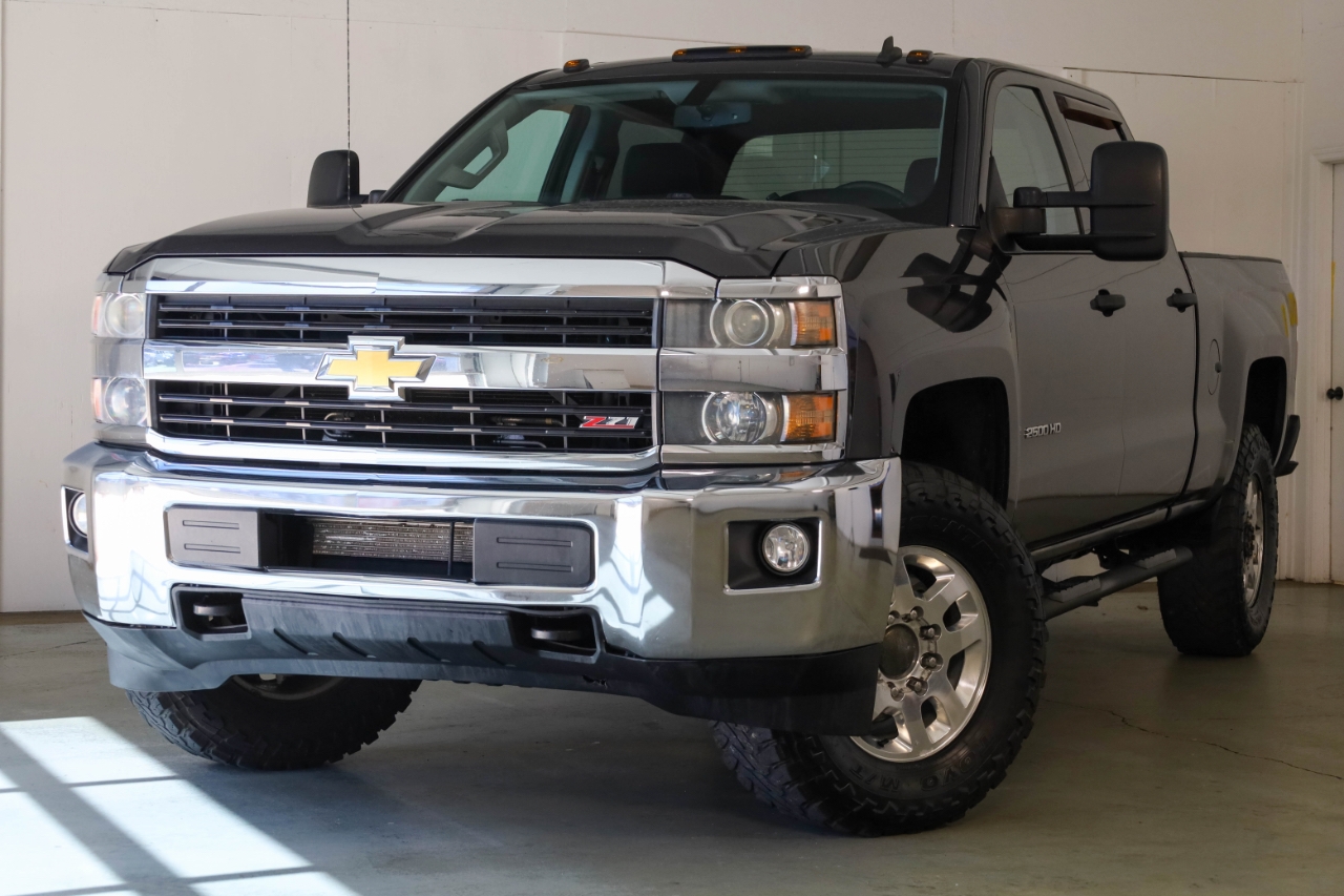Chevrolet Silverado 2500HD 4WD Crew Cab 153.7" LT 2015 Chevrolet Silverado 2500HD 4WD Crew Cab 153.7" LT 2015