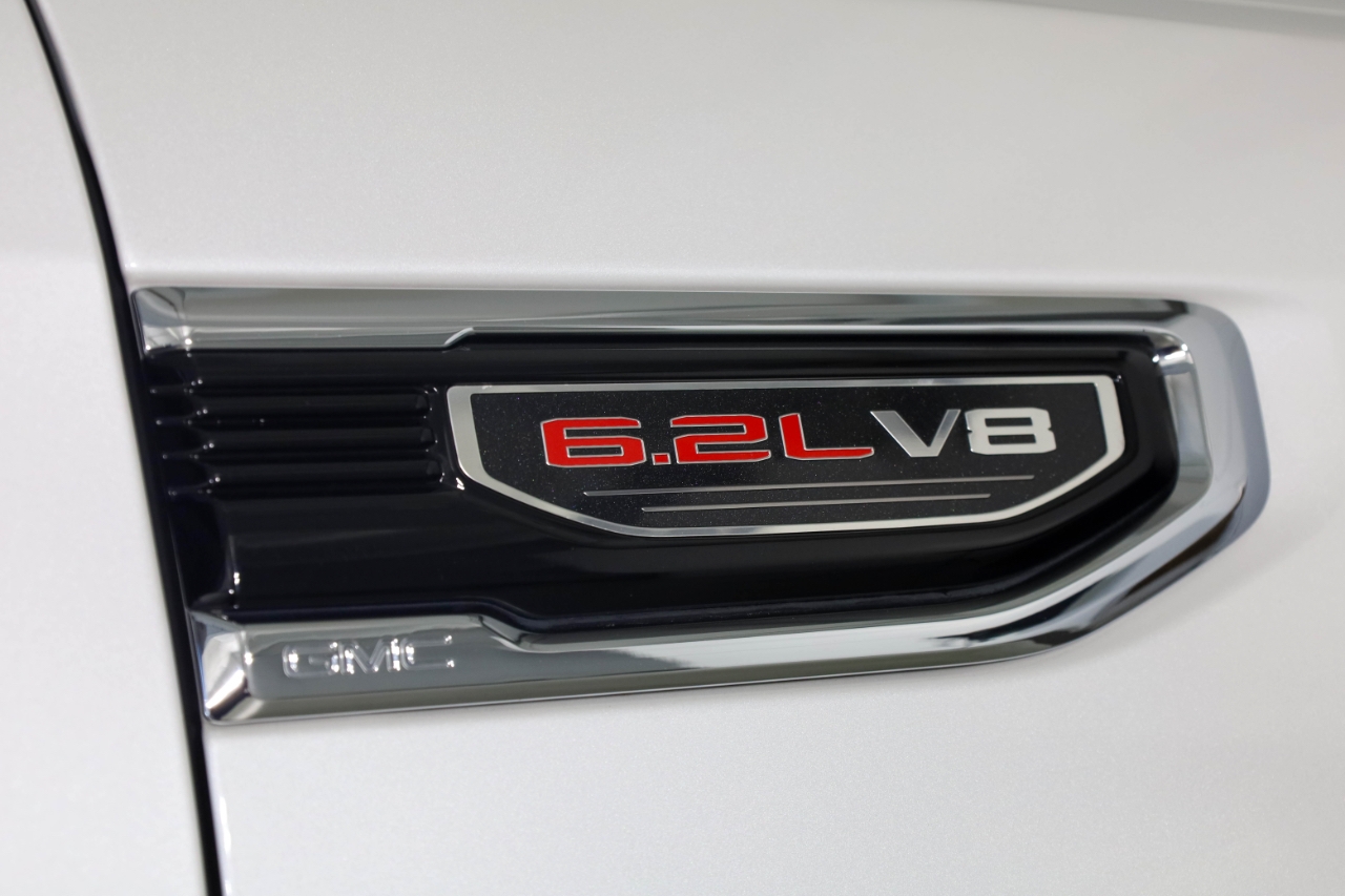 GMC Sierra 1500 Limited 4WD Crew Cab 157" Denali 2022