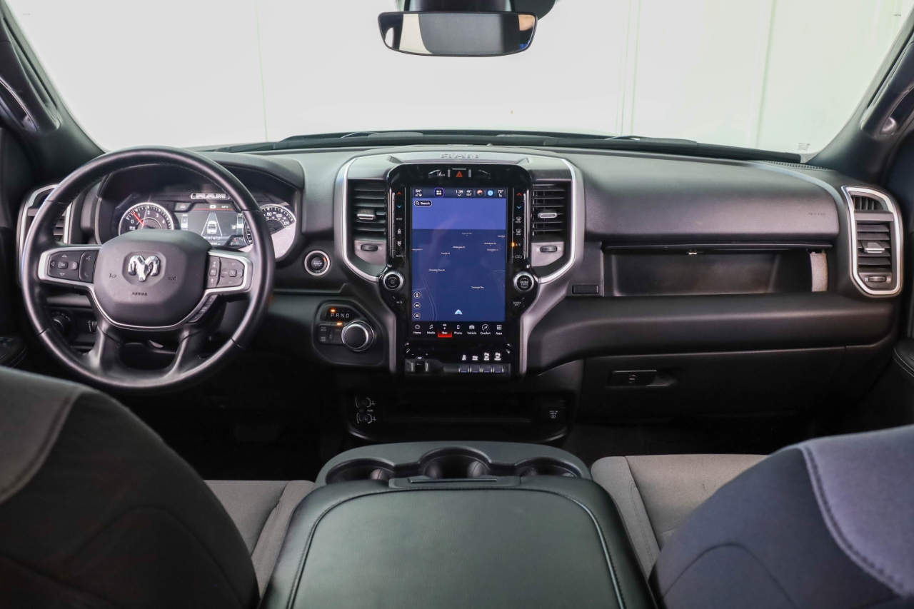 RAM 2500 Big Horn 4x4 Crew Cab 6'4" Box 2024 RAM 2500 Big Horn 4x4 Crew Cab 6'4" Box 2024