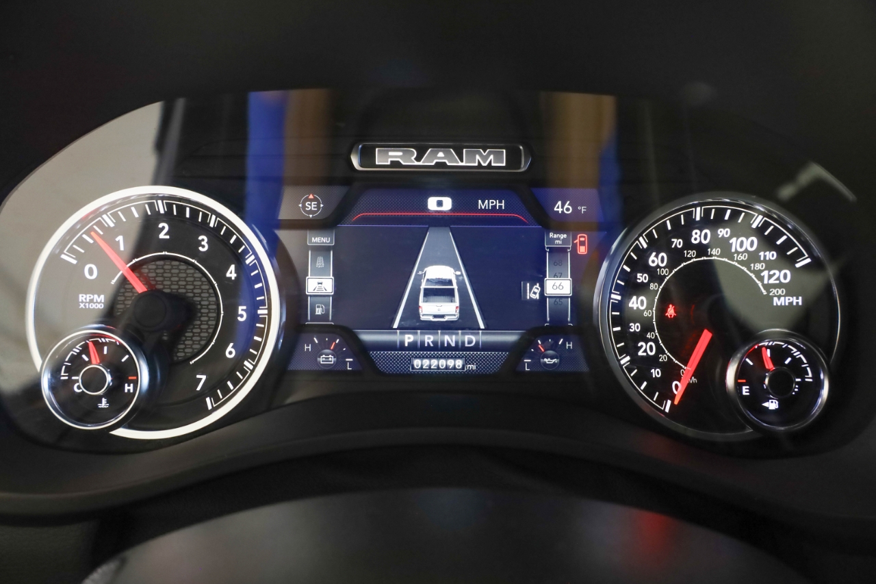 RAM 2500 Big Horn 4x4 Crew Cab 6'4" Box 2024 RAM 2500 Big Horn 4x4 Crew Cab 6'4" Box 2024