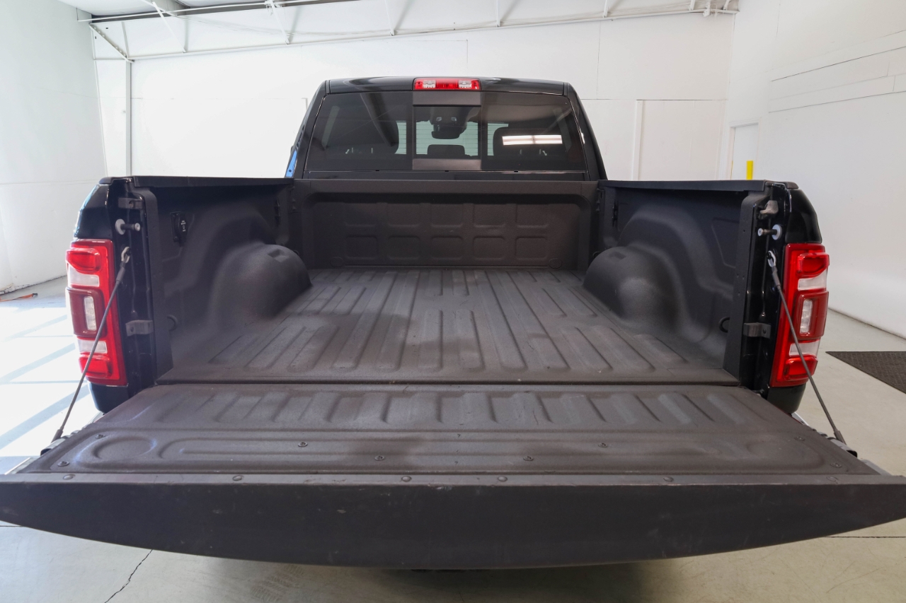 RAM 2500 Big Horn 4x4 Crew Cab 6'4" Box 2024 RAM 2500 Big Horn 4x4 Crew Cab 6'4" Box 2024