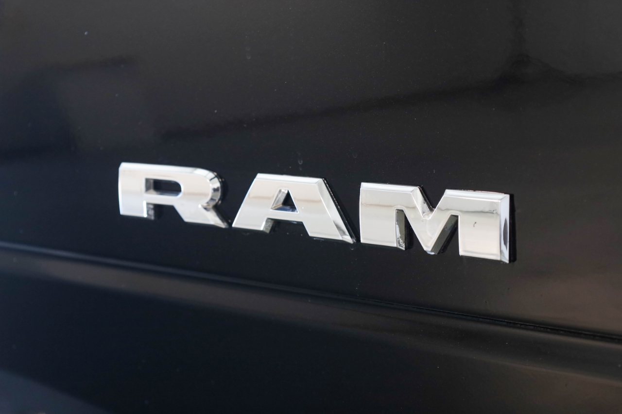 RAM 2500 Big Horn 4x4 Crew Cab 6'4" Box 2024 RAM 2500 Big Horn 4x4 Crew Cab 6'4" Box 2024