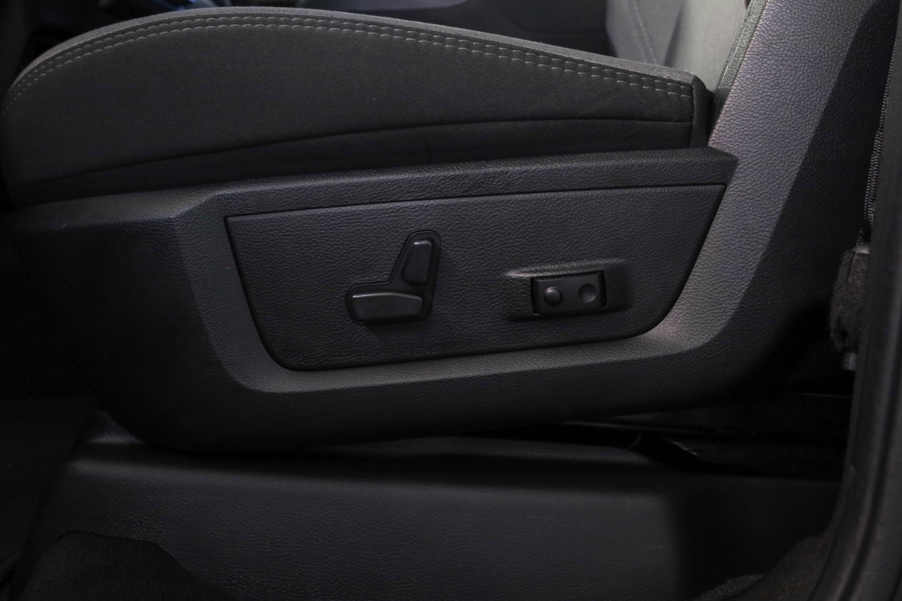 RAM 2500 Big Horn 4x4 Crew Cab 6'4" Box 2024 RAM 2500 Big Horn 4x4 Crew Cab 6'4" Box 2024