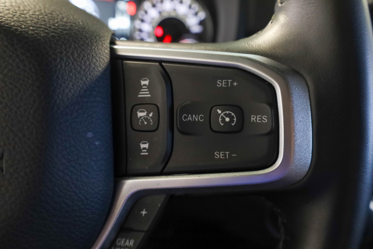 RAM 2500 Big Horn 4x4 Crew Cab 6'4" Box 2024 RAM 2500 Big Horn 4x4 Crew Cab 6'4" Box 2024