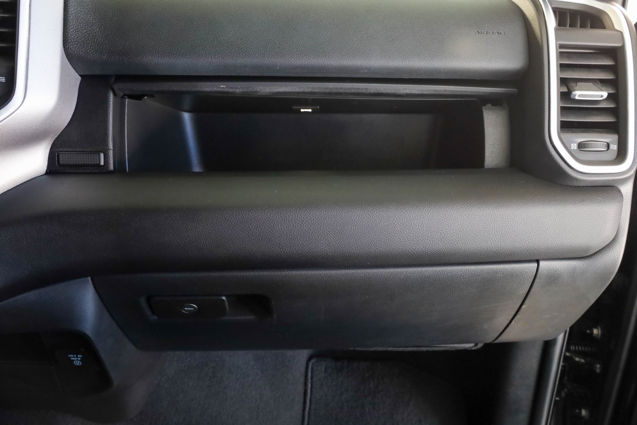 RAM 2500 Big Horn 4x4 Crew Cab 6'4" Box 2024 RAM 2500 Big Horn 4x4 Crew Cab 6'4" Box 2024