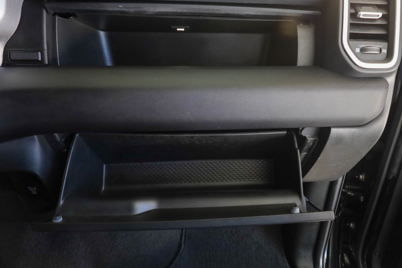 RAM 2500 Big Horn 4x4 Crew Cab 6'4" Box 2024 RAM 2500 Big Horn 4x4 Crew Cab 6'4" Box 2024