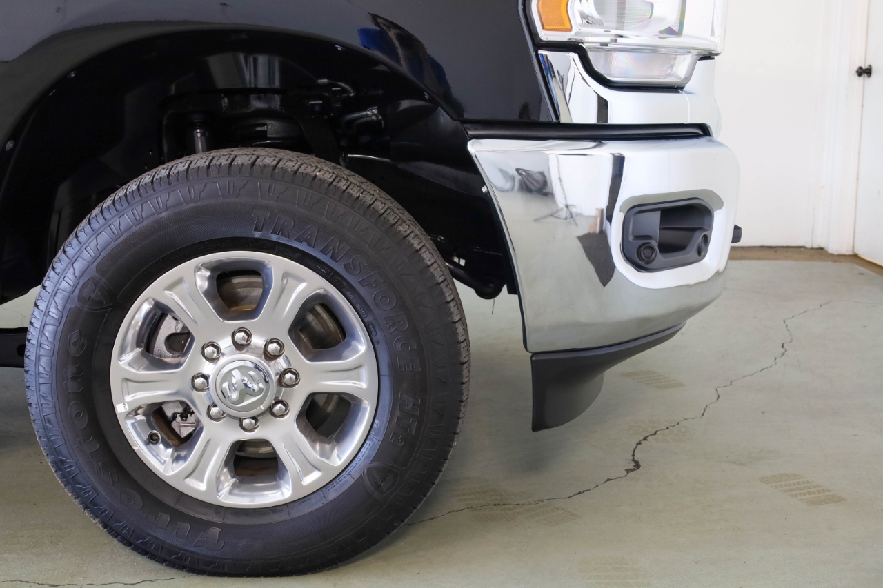 RAM 2500 Big Horn 4x4 Crew Cab 6'4" Box 2024 RAM 2500 Big Horn 4x4 Crew Cab 6'4" Box 2024