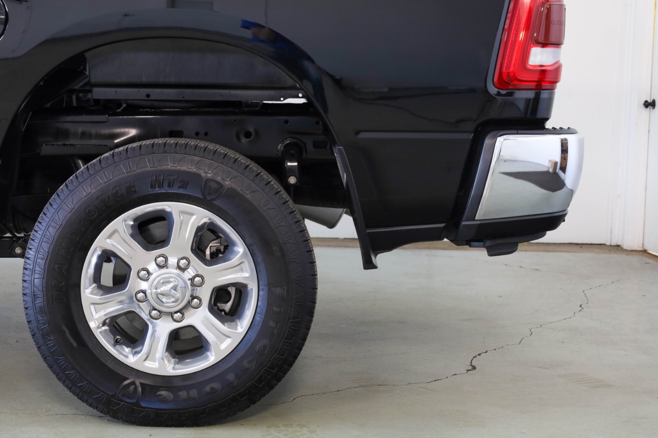 RAM 2500 Big Horn 4x4 Crew Cab 6'4" Box 2024 RAM 2500 Big Horn 4x4 Crew Cab 6'4" Box 2024