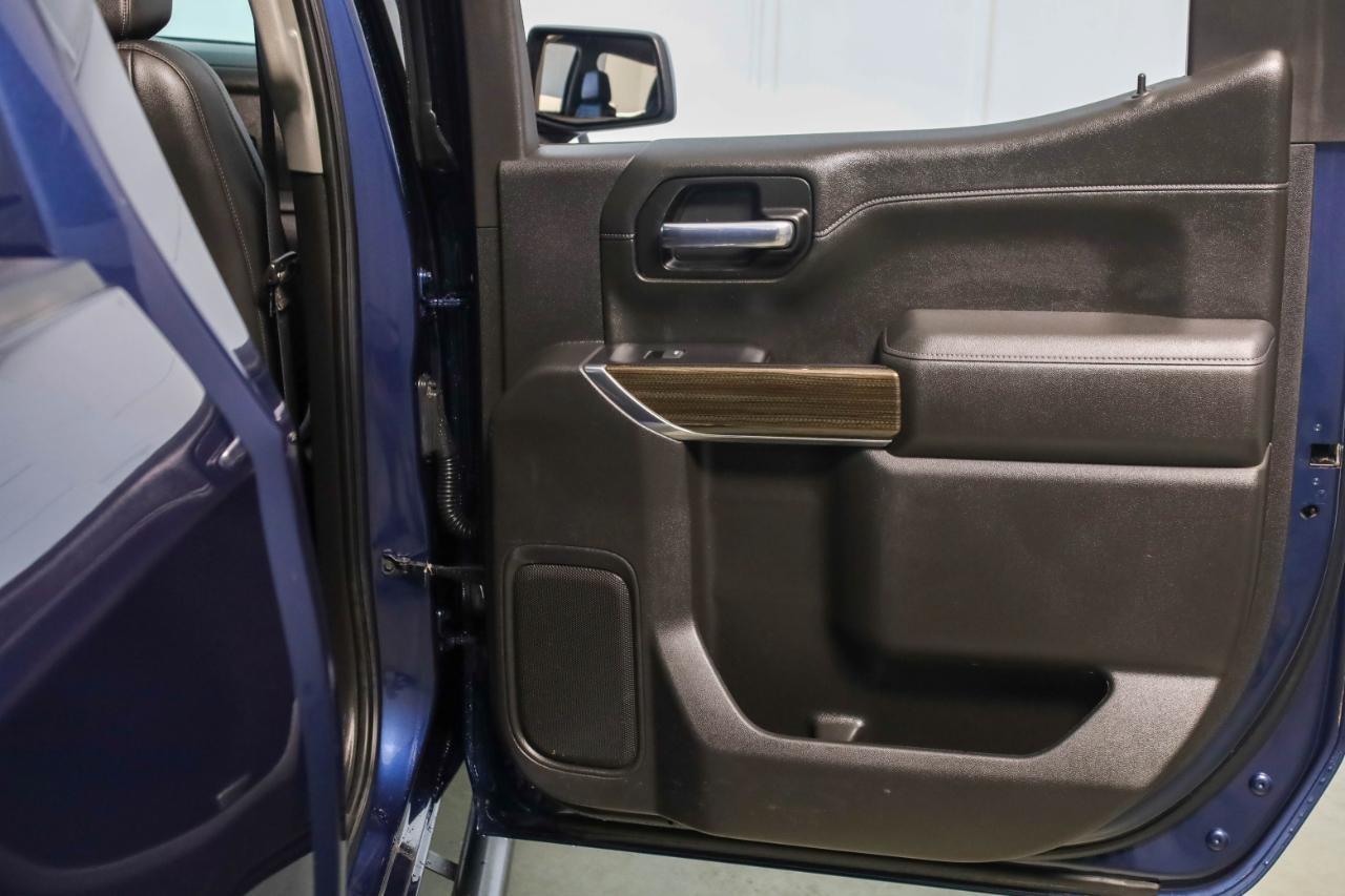 Chevrolet Silverado 1500 4WD Crew Cab 147" RST 2021