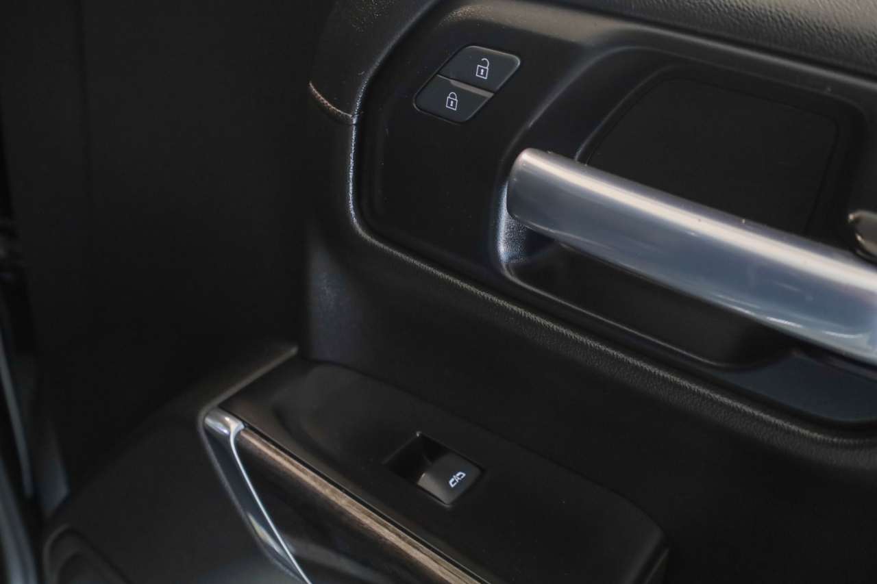 Chevrolet Silverado 1500 4WD Crew Cab 147" LTZ 2019