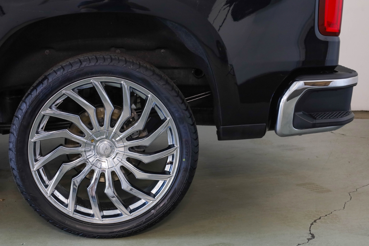 Chevrolet Silverado 1500 4WD Crew Cab 147" LTZ 2019