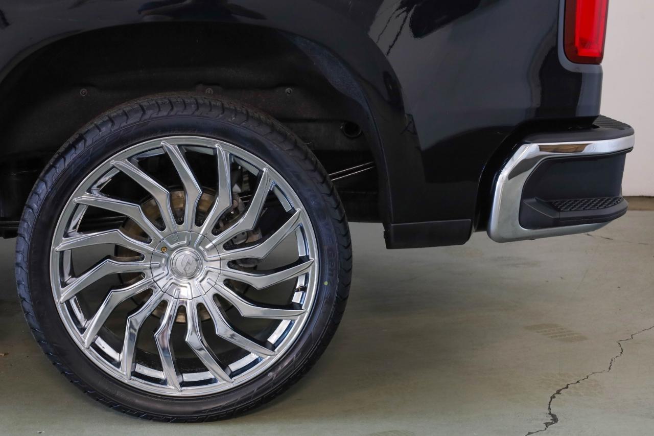 Chevrolet Silverado 1500 4WD Crew Cab 147" LTZ 2019