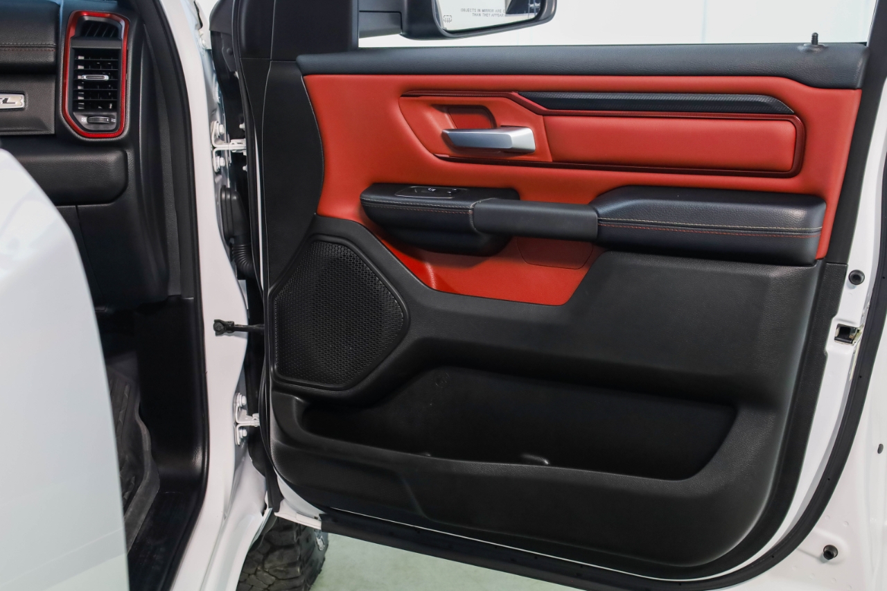 RAM 1500 Rebel 4x4 Crew Cab 5'7" Box 2024