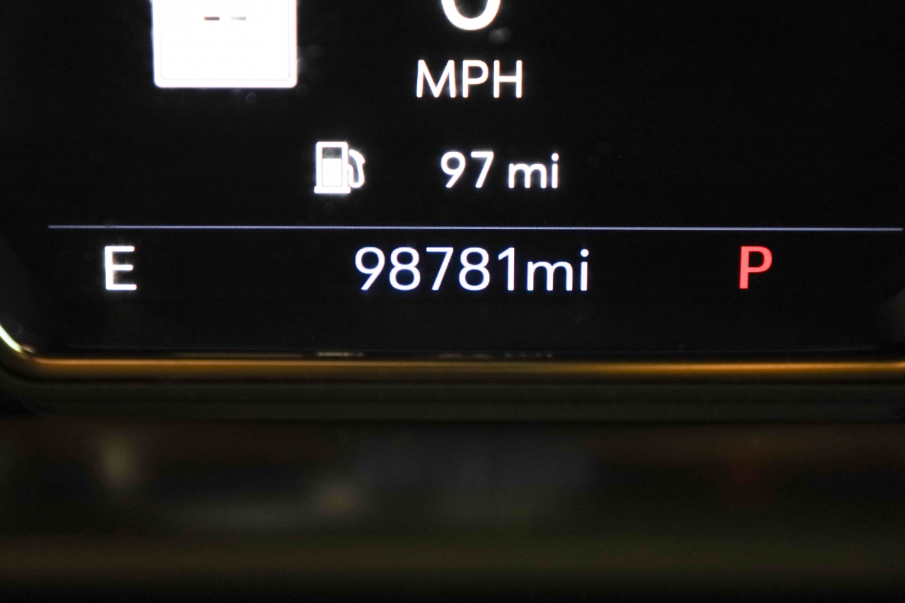 GMC Sierra 1500 4WD Crew Cab 147" AT4 2021