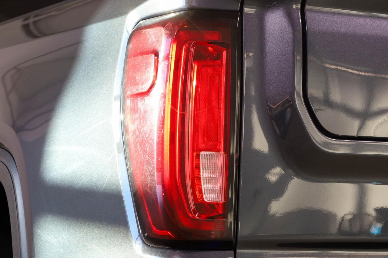 GMC Sierra 1500 4WD Crew Cab 147" AT4 2021