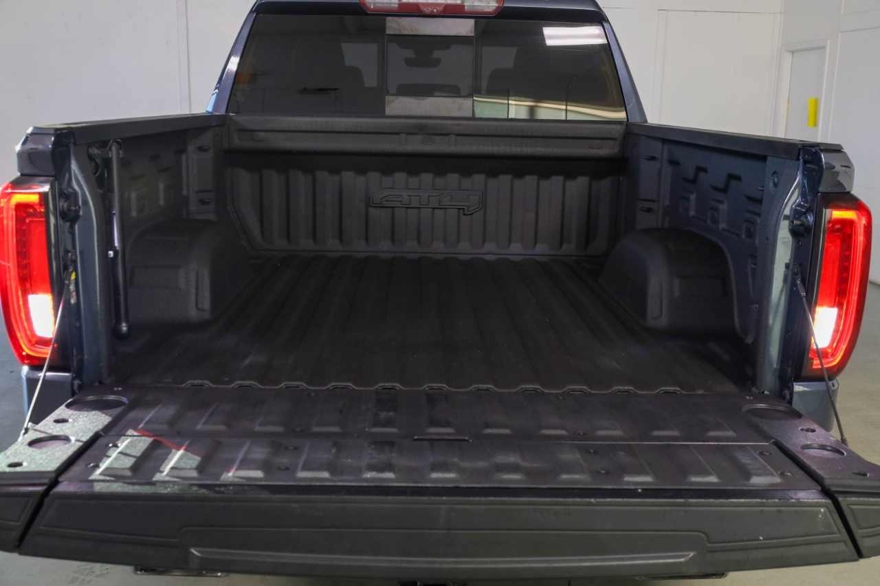 GMC Sierra 1500 4WD Crew Cab 147" AT4 2021