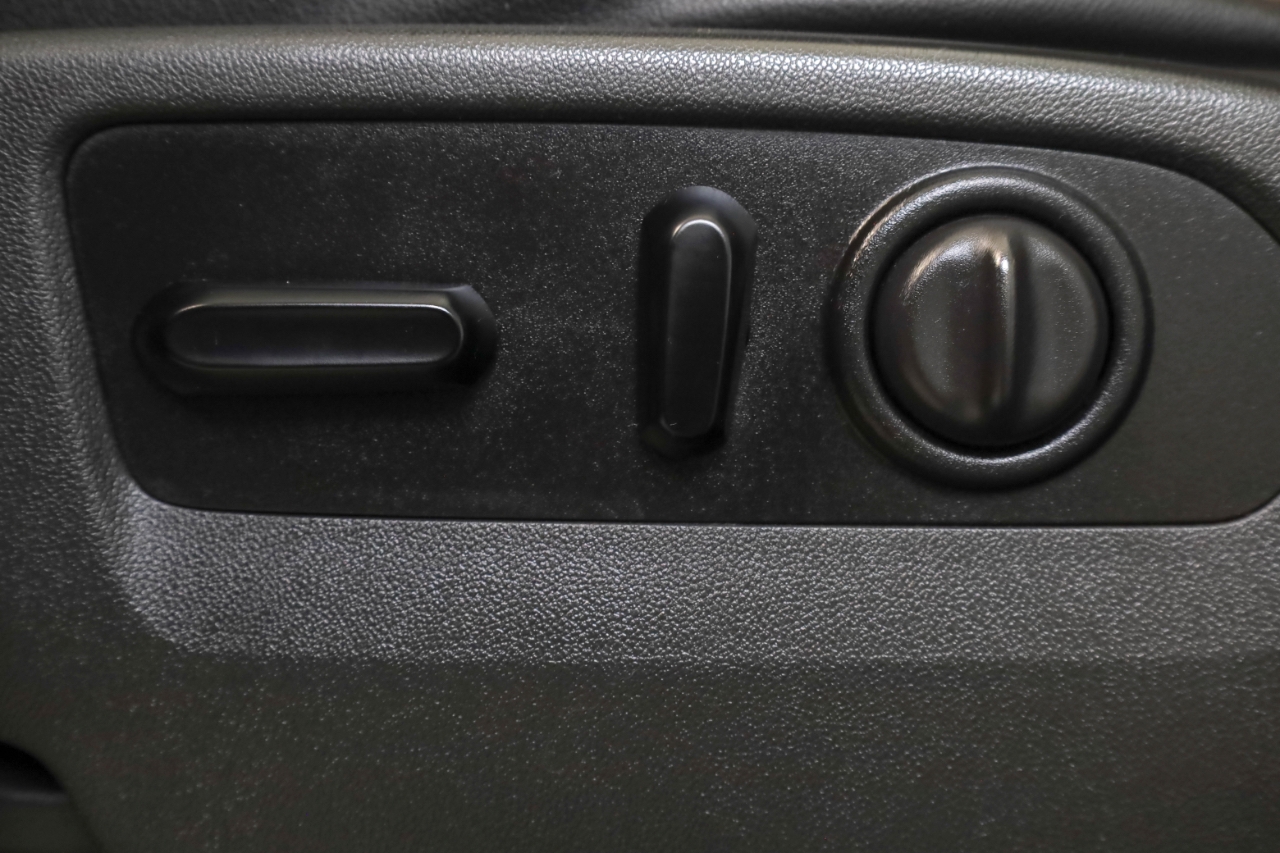 GMC Sierra 1500 4WD Crew Cab 147" AT4 2021