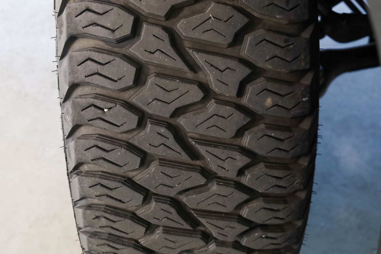 GMC Sierra 1500 4WD Crew Cab 147" AT4 2021