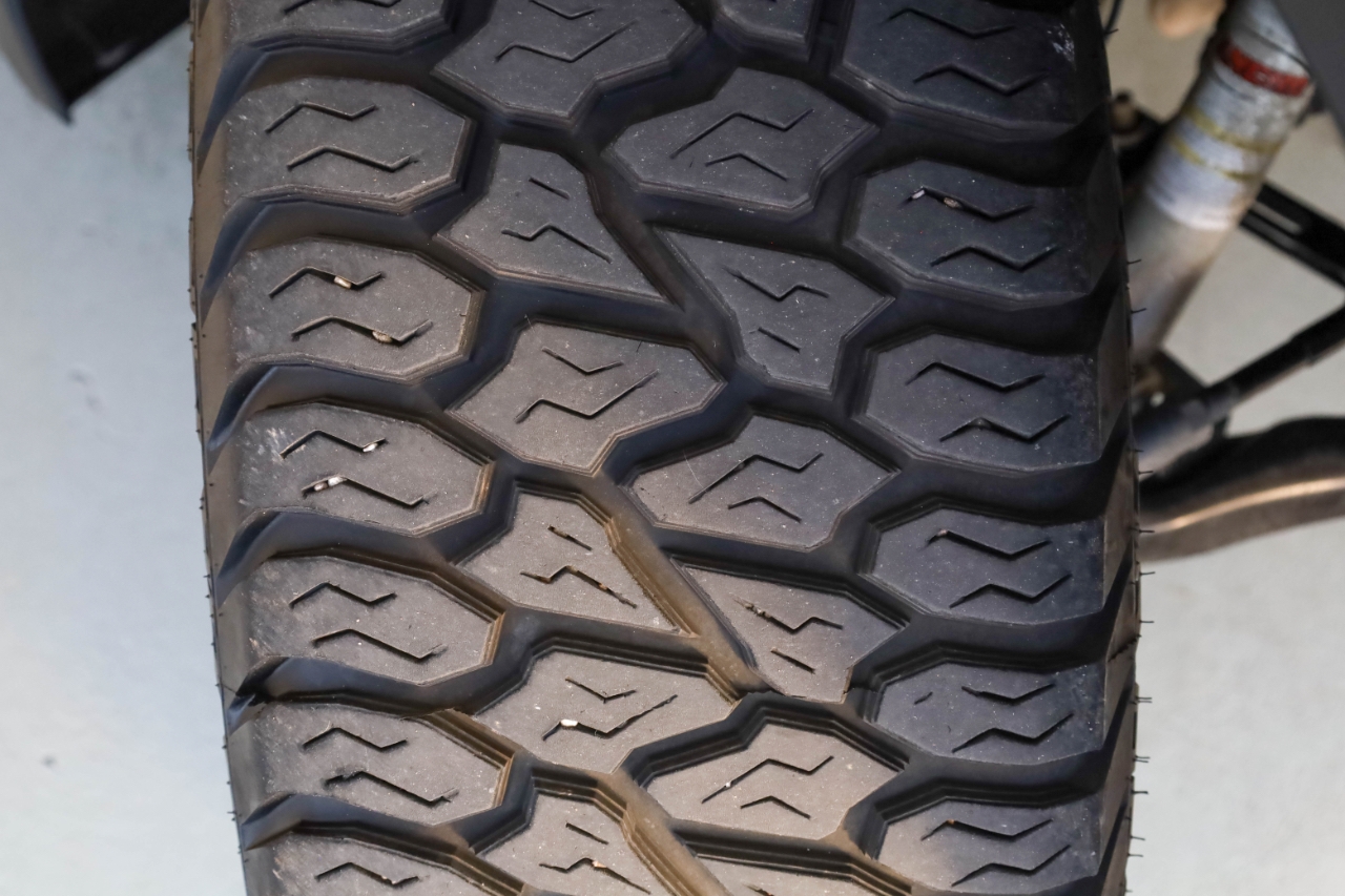 GMC Sierra 1500 4WD Crew Cab 147" AT4 2021