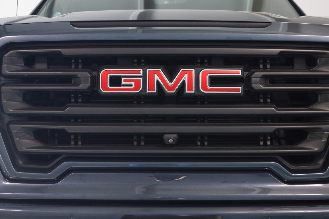 GMC Sierra 1500 4WD Crew Cab 147" AT4 2021